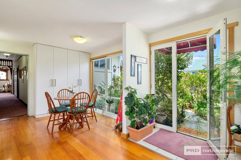 Photo - 24 Mercer Street, New Town TAS 7008 - Image 6