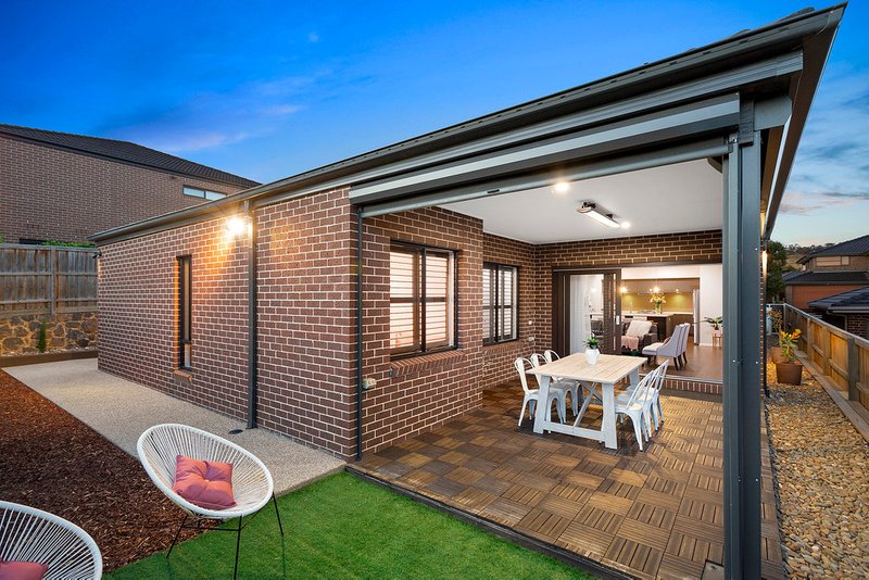 Photo - 24 Mercury Circuit, South Morang VIC 3752 - Image 14