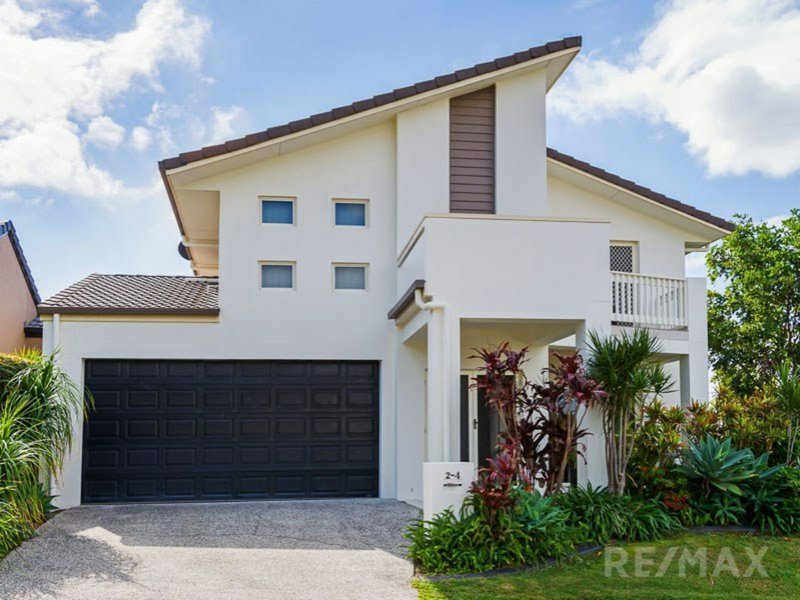 Photo - 2/4 Meridien Av , Varsity Lakes QLD 4227 - Image 1