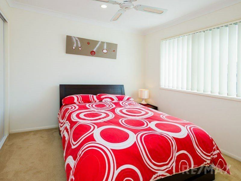 Photo - 2/4 Meridien Av , Varsity Lakes QLD 4227 - Image 13