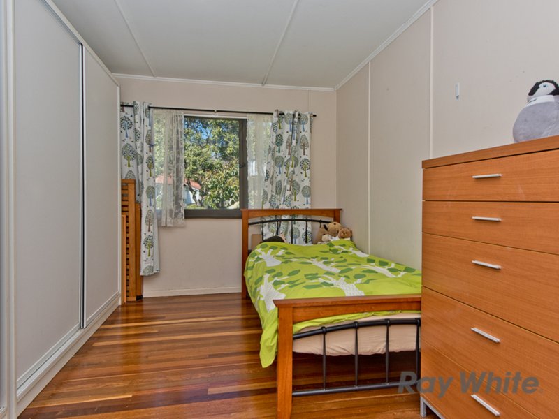 Photo - 24 Millcan Street, Wavell Heights QLD 4012 - Image 16