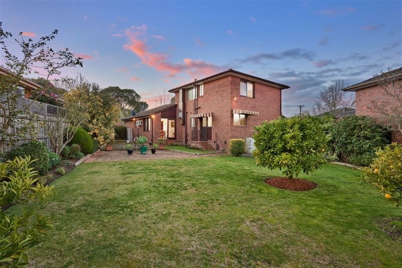 Photo - 24 Minchinbury Drive, Vermont South VIC 3133 - Image 14