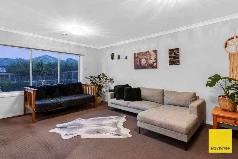 Photo - 24 Monaro Street, Tarneit VIC 3029 - Image 9