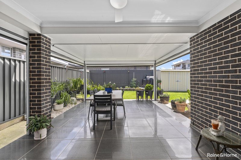 Photo - 24 Monkton Avenue, Middleton Grange NSW 2171 - Image 11