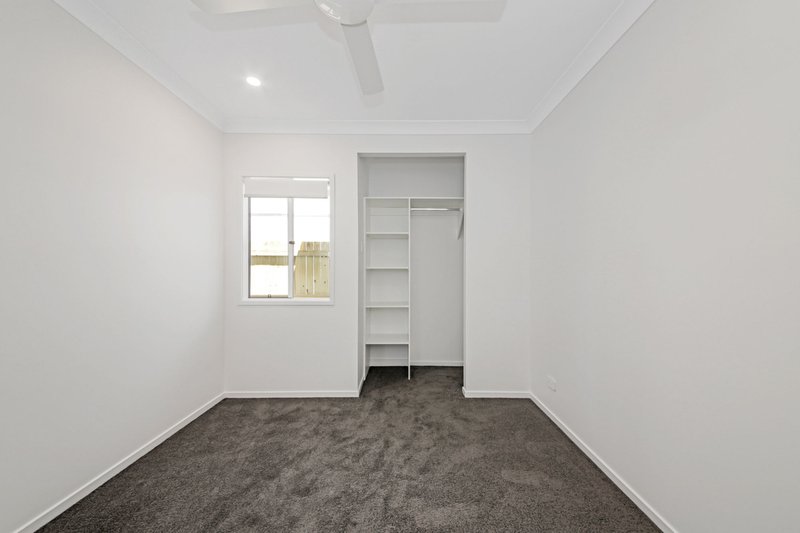 Photo - 24 Moon Circuit, Karawatha QLD 4117 - Image 6