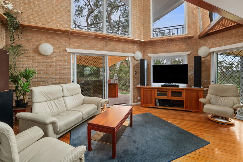 24 Moonbi Crescent, Frenchs Forest NSW 2086