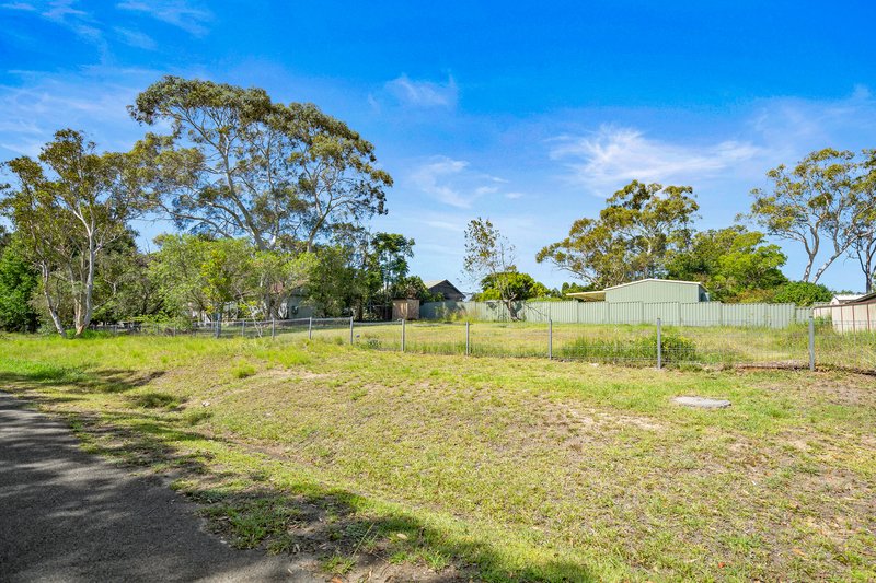 Photo - 24 Mooranga Road, Mirrabooka NSW 2264 - Image 4