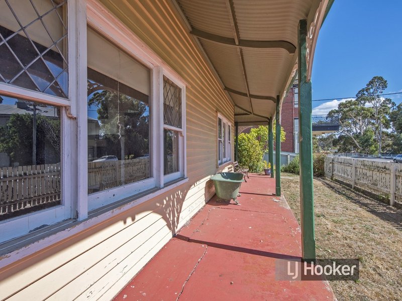 Photo - 24 Moore Street, Wynyard TAS 7325 - Image 7