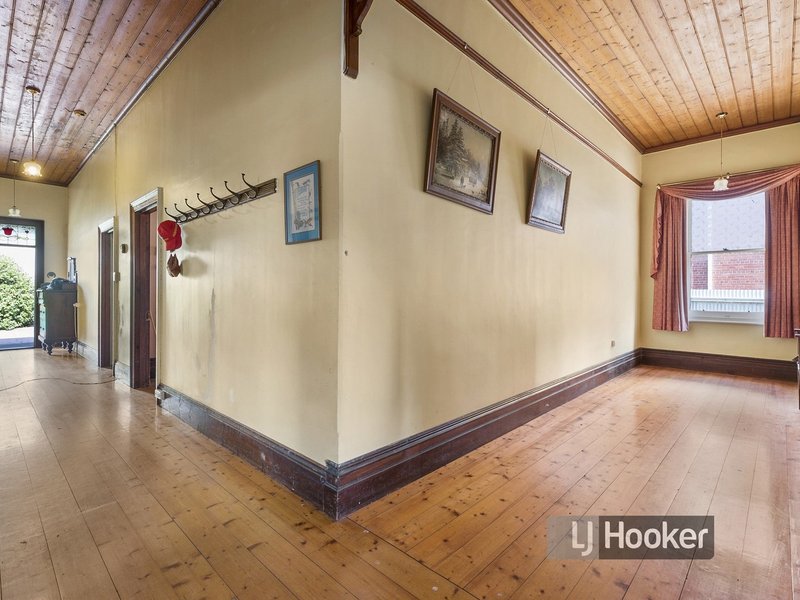 Photo - 24 Moore Street, Wynyard TAS 7325 - Image 12