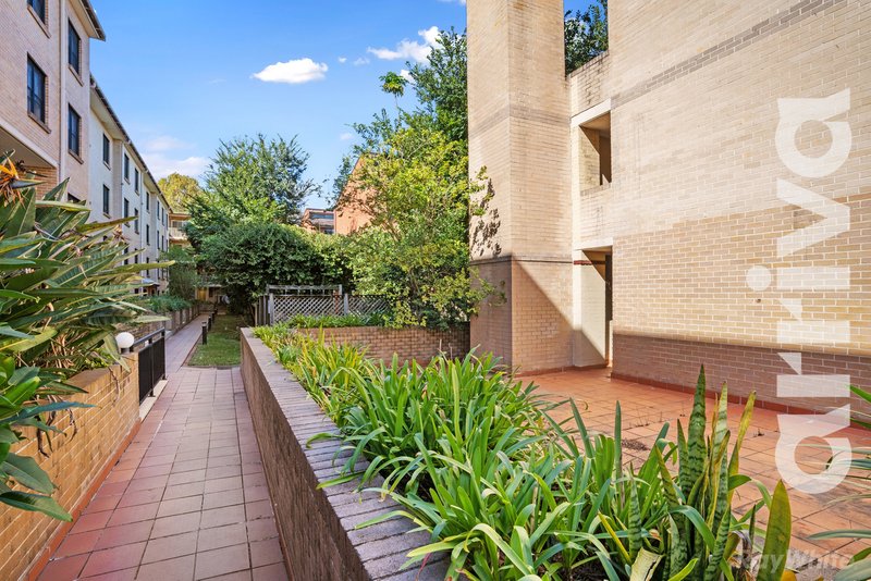 Photo - 2/4 Moorgate Street, Chippendale NSW 2008 - Image 9