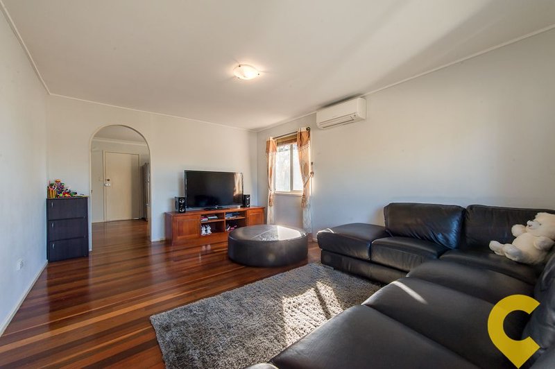 Photo - 24 Moraby Street, Keperra QLD 4054 - Image 2