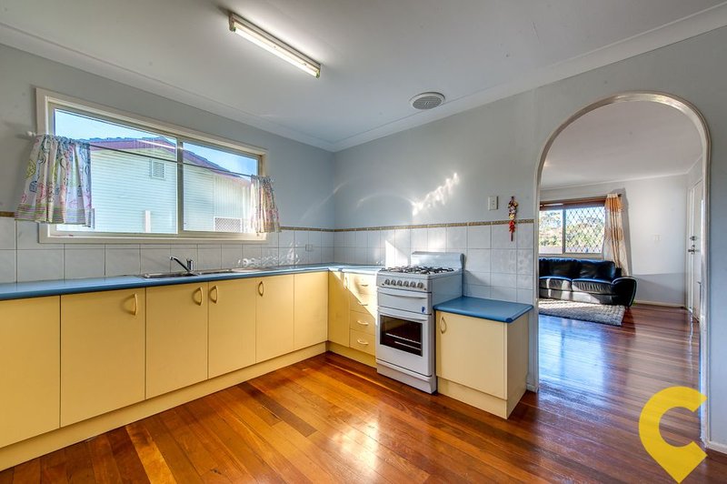 Photo - 24 Moraby Street, Keperra QLD 4054 - Image 3