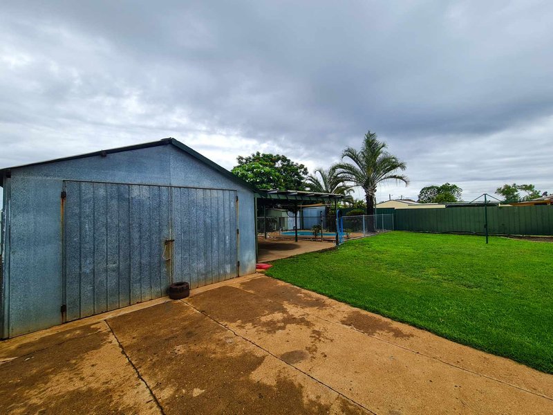 Photo - 24 Moresby Street, Mount Isa QLD 4825 - Image 15