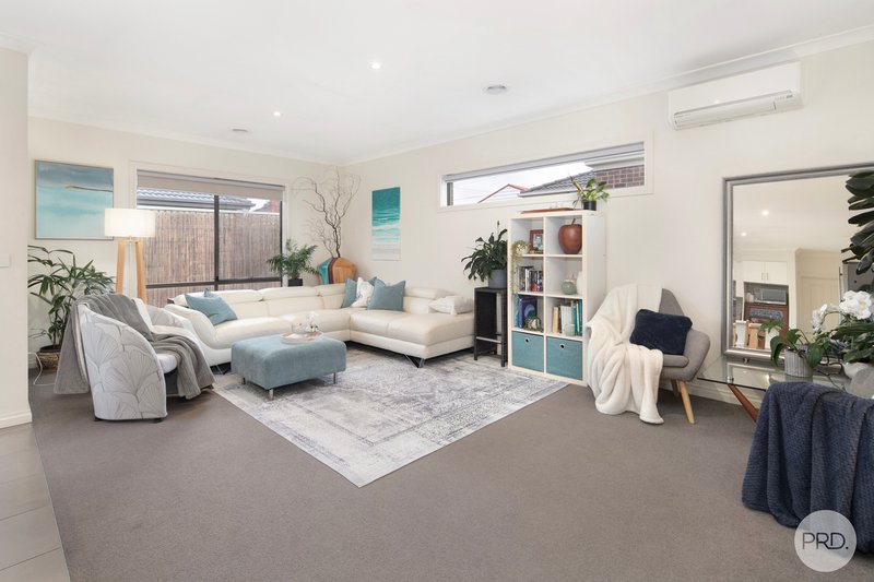 Photo - 2/4 Morgan Street, Sebastopol VIC 3356 - Image 8