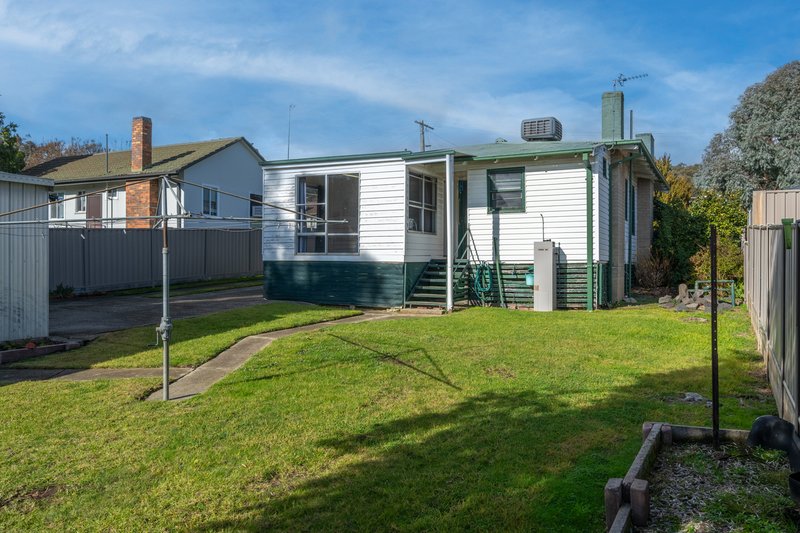 Photo - 24 Morison Crescent, Seymour VIC 3660 - Image 12