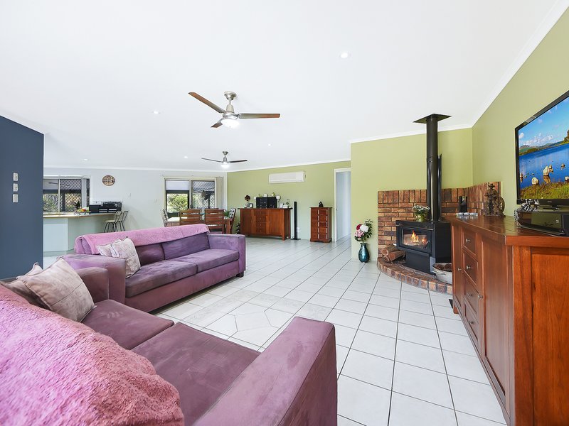 Photo - 24 Mountaintrack Drive, Wamuran QLD 4512 - Image 7