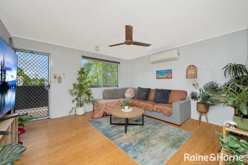 Photo - 24 Munbilla Drive, Kelso QLD 4815 - Image 3