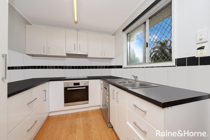 Photo - 24 Munbilla Drive, Kelso QLD 4815 - Image 4