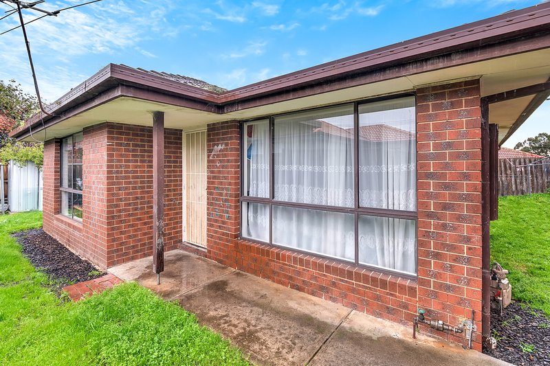 2/4 Munro Court, Meadow Heights VIC 3048