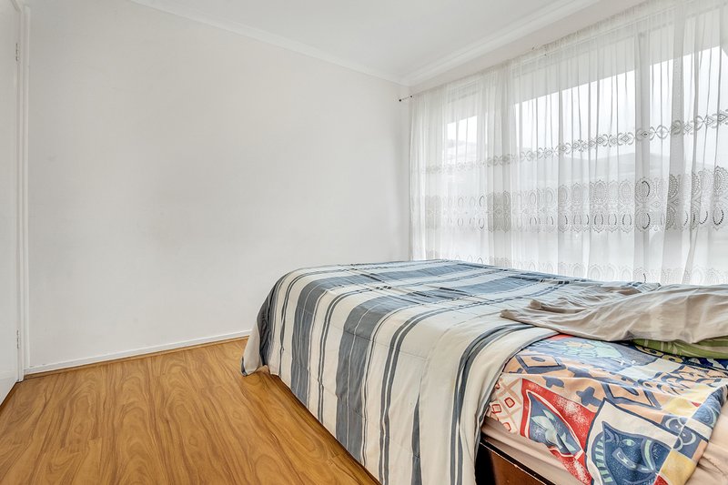 Photo - 2/4 Munro Court, Meadow Heights VIC 3048 - Image 4