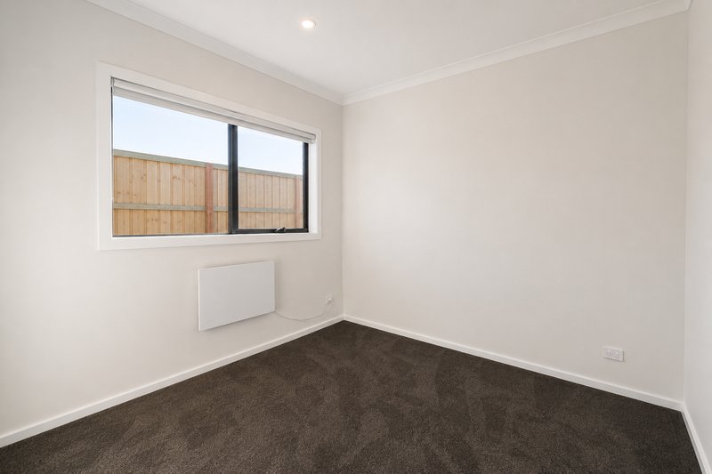 Photo - 24 Munster Road, Donnybrook VIC 3064 - Image 11