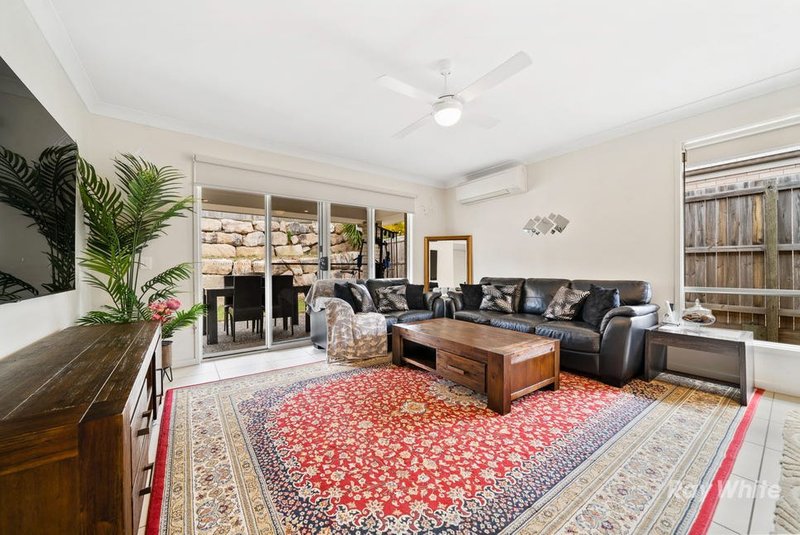 Photo - 24 Munthari Drive, Berrinba QLD 4117 - Image 10