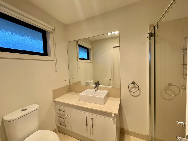 Photo - 2/4 Murphy Street, Altona North VIC 3025 - Image 8