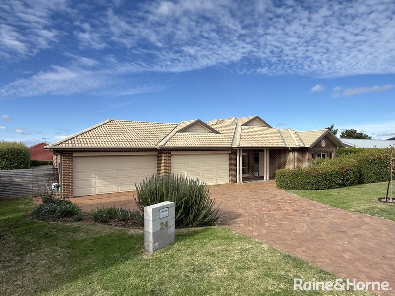Photo - 24 Murray Avenue, Orange NSW 2800 - Image 1
