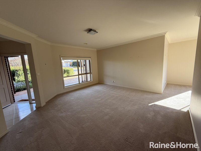 Photo - 24 Murray Avenue, Orange NSW 2800 - Image 5