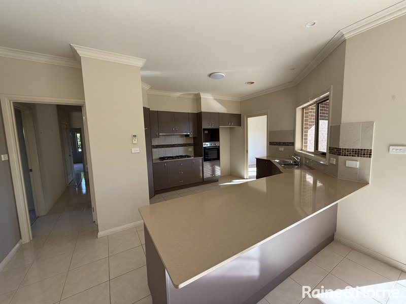 Photo - 24 Murray Avenue, Orange NSW 2800 - Image 10