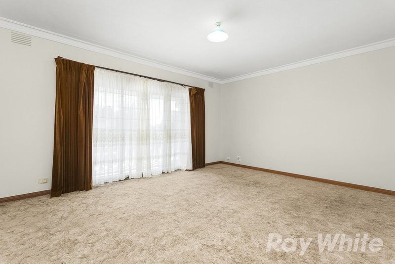 Photo - 24 Murray Road, Dandenong North VIC 3175 - Image 8