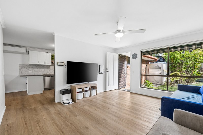 Photo - 2/4 Musical Court, Oxenford QLD 4210 - Image 4