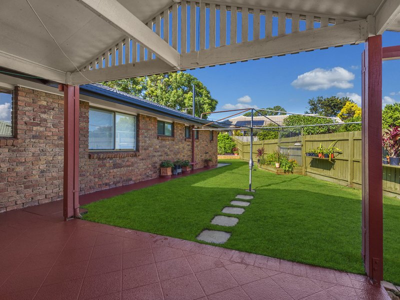 Photo - 24 Myrtle Crescent, Bridgeman Downs QLD 4035 - Image 19