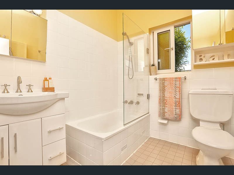 Photo - 24 Myrtle Street, Stanmore NSW 2048 - Image 7