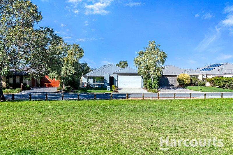 Photo - 24 Nambi Parkway, Banksia Grove WA 6031 - Image 25