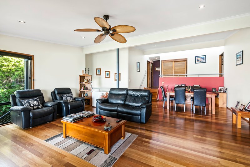 Photo - 24 Nangana Street, Tugun QLD 4224 - Image 6