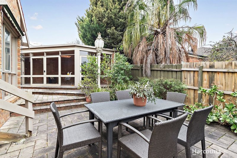 Photo - 24 Narrak Road, Balwyn VIC 3103 - Image 8