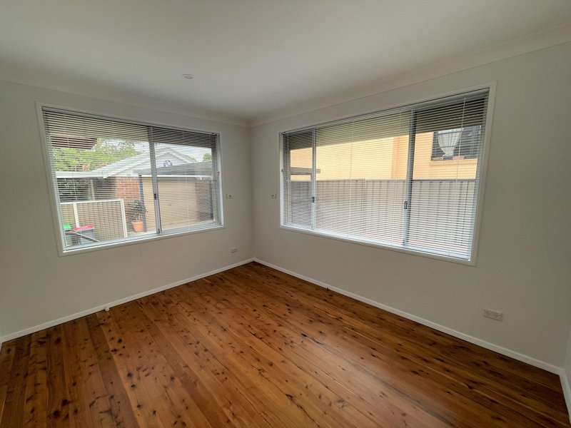 Photo - 24 New England Drive, Kingsgrove NSW 2208 - Image 10