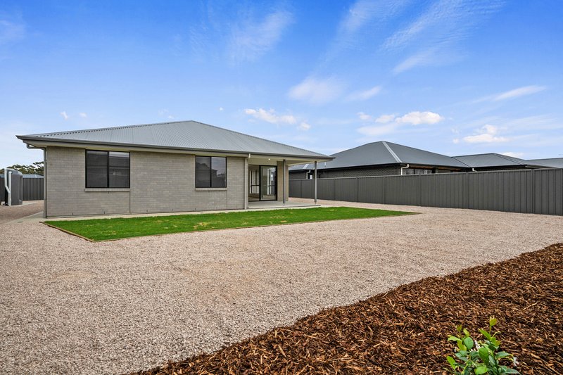 Photo - 24 Newbridge Parade, Murray Bridge SA 5253 - Image 15