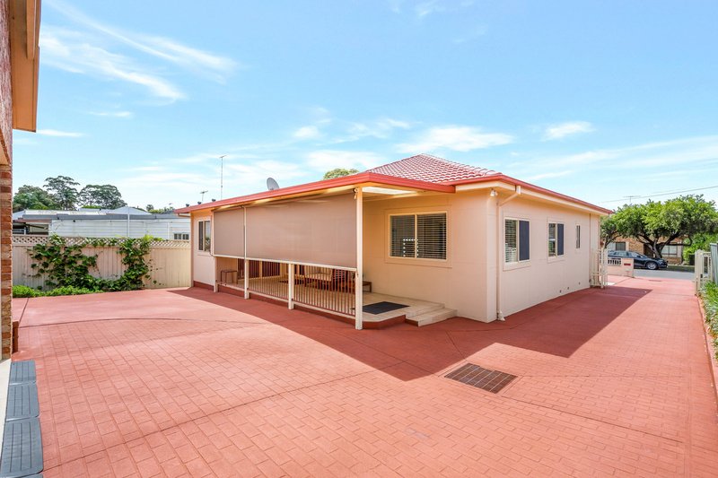 Photo - 24 Newhaven Avenue, Blacktown NSW 2148 - Image 8