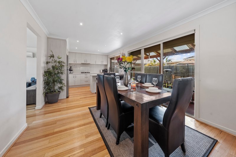 Photo - 24 Niewand Avenue, Burnside VIC 3023 - Image 6