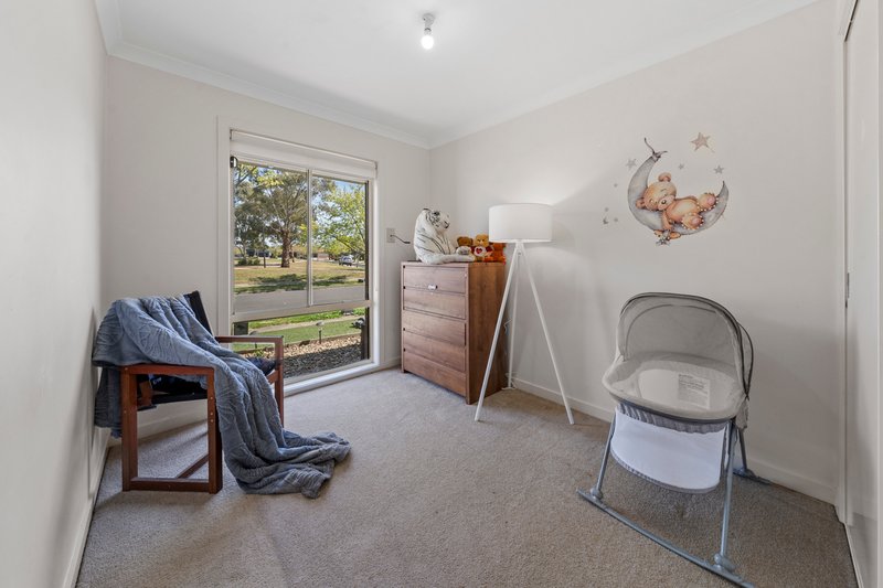 Photo - 24 Niewand Avenue, Burnside VIC 3023 - Image 12