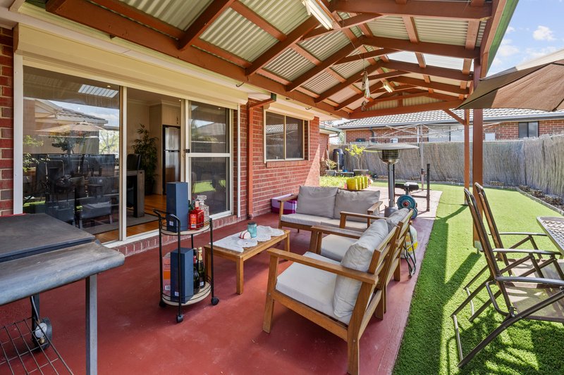 Photo - 24 Niewand Avenue, Burnside VIC 3023 - Image 17