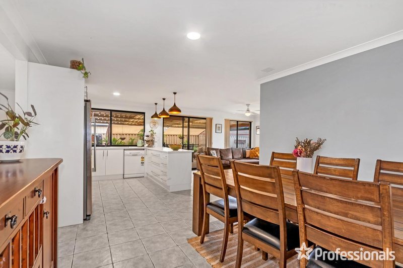 Photo - 24 Nightingale Way, Warnbro WA 6169 - Image 7