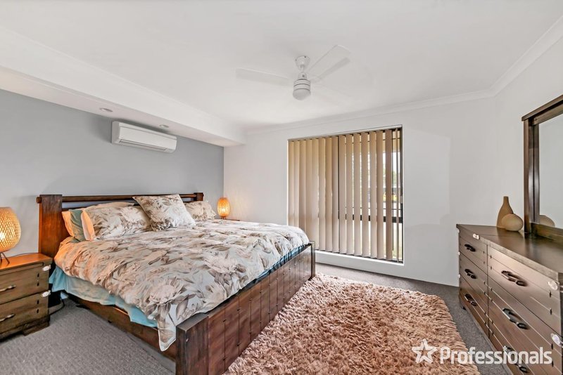 Photo - 24 Nightingale Way, Warnbro WA 6169 - Image 12