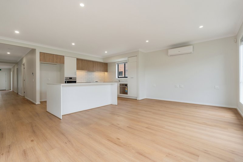 Photo - 24 Numbat Drive, Beveridge VIC 3753 - Image 18