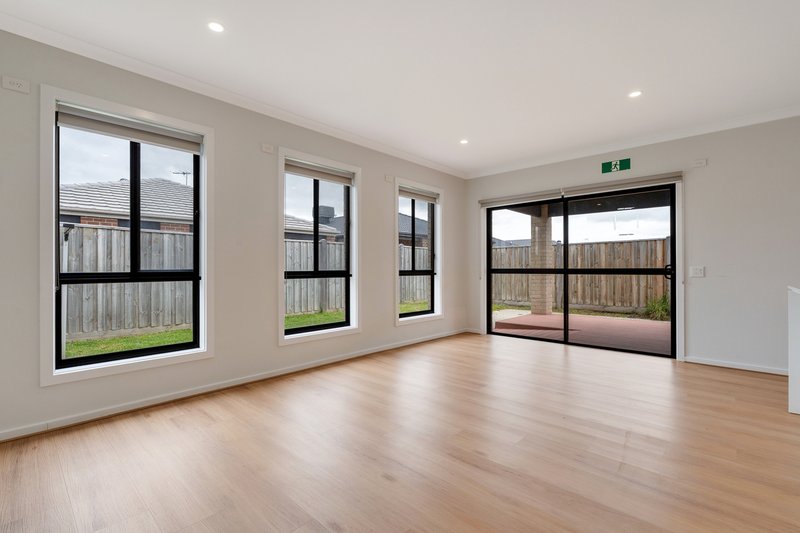 Photo - 24 Numbat Drive, Beveridge VIC 3753 - Image 20