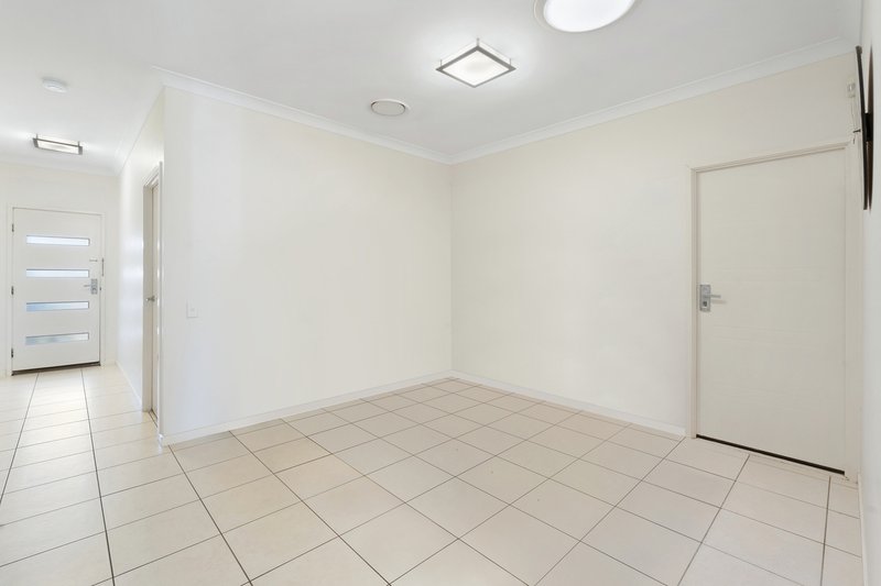 Photo - 24 Numbat Street, North Lakes QLD 4509 - Image 6