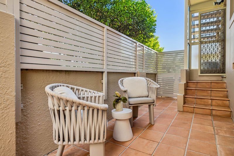 Photo - 2/4 Oakes Place, North Bondi NSW 2026 - Image 8