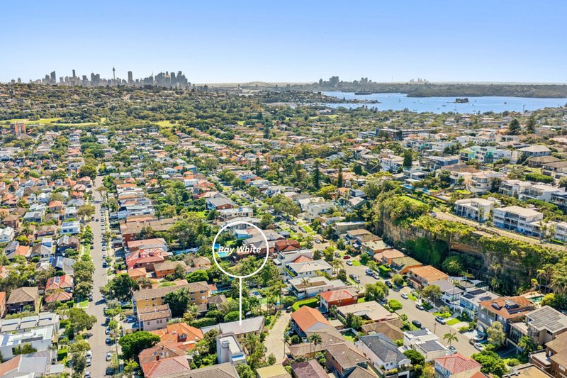 Photo - 2/4 Oakes Place, North Bondi NSW 2026 - Image 11